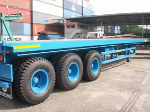 40′ Platform (Tri-axle)